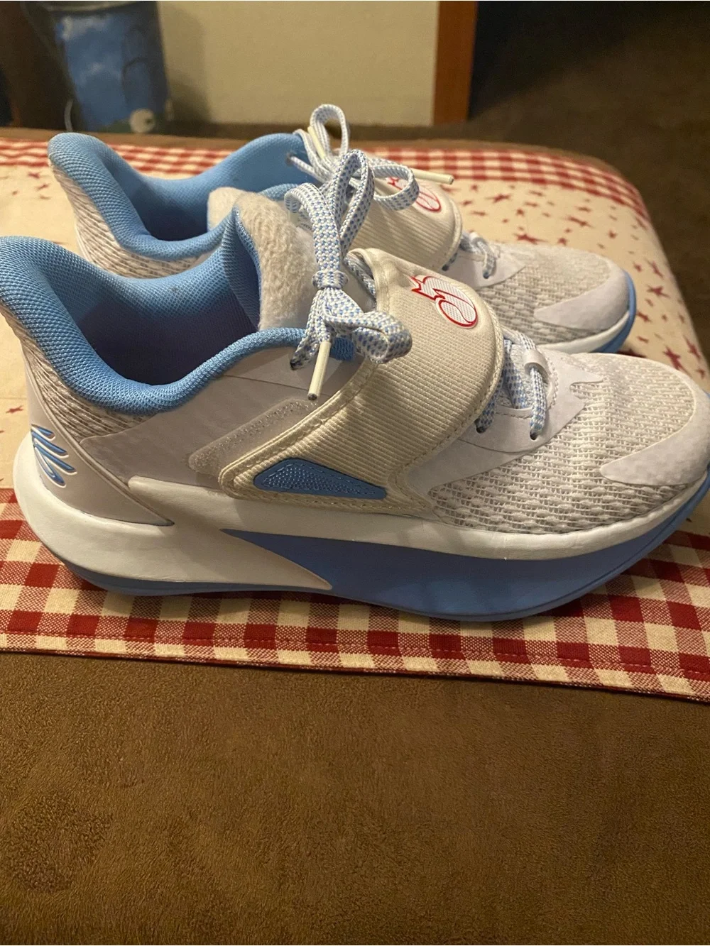 Under Armour Kids' D. Fox 2 Basketball Shoes - White & Light Blue